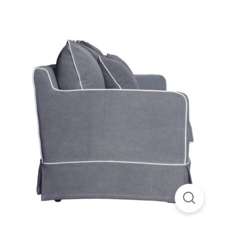 E21DB735-87A5-408B-BDF7-7A34E49E9920